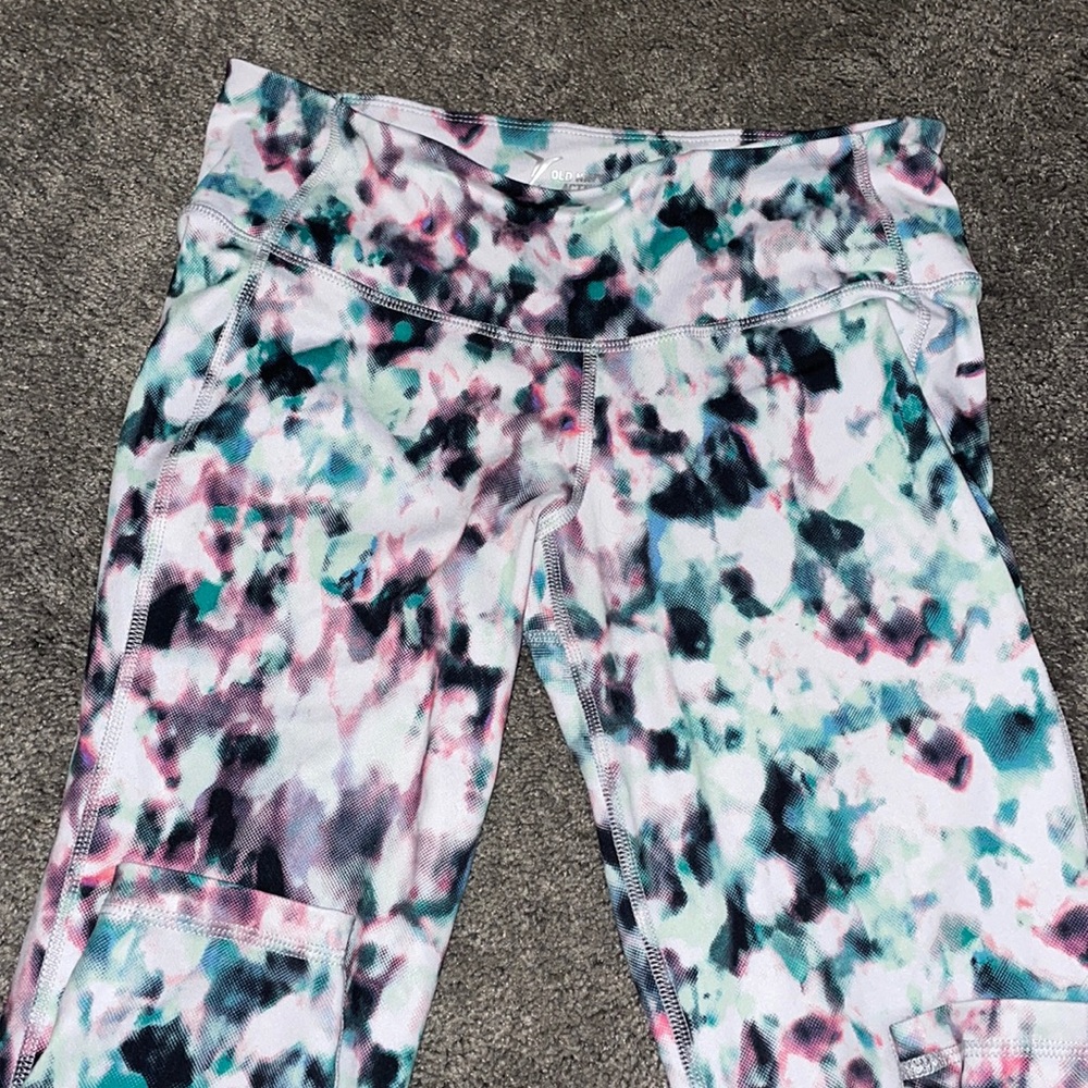 workout leggings with printed pattern(barely worn)